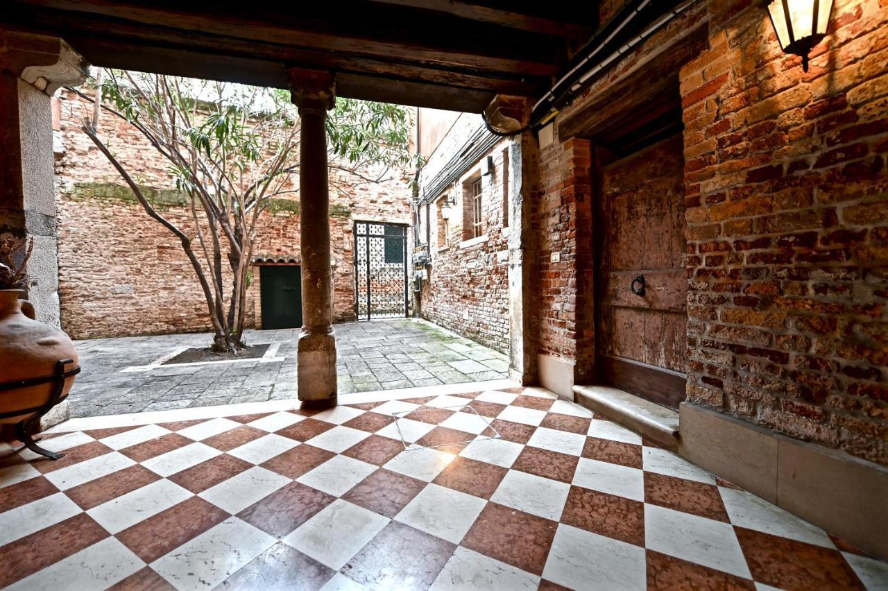 Chandeliers Apartment Venedig Exterior foto